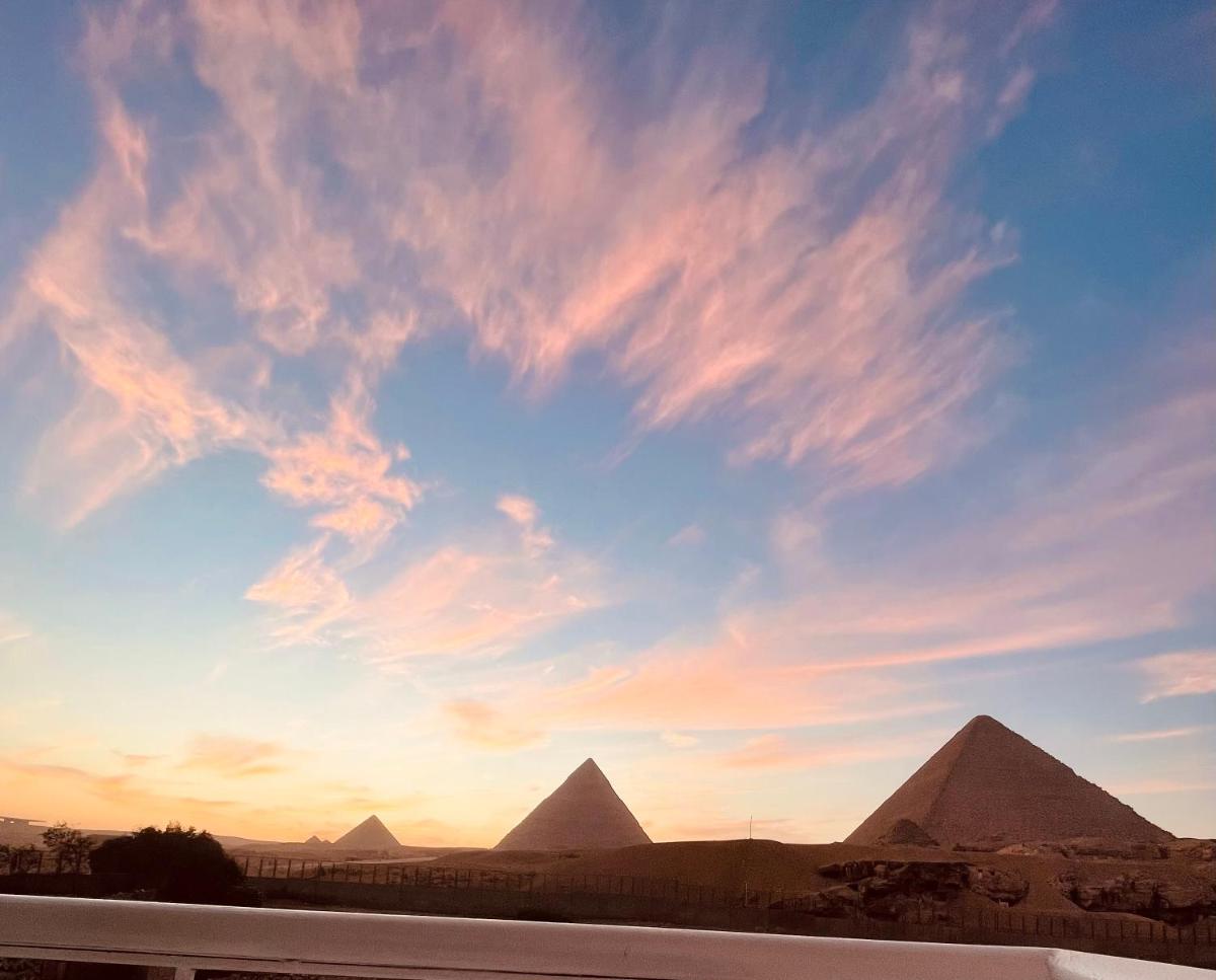 Yamour Pyramids View - image 4