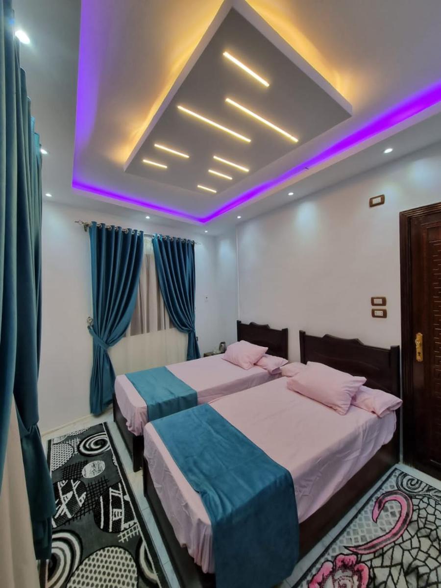 Happy pyramids inn Hotel - image 2