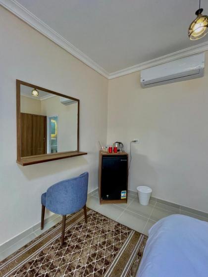 Glamour Pyramids Hotel - image 18