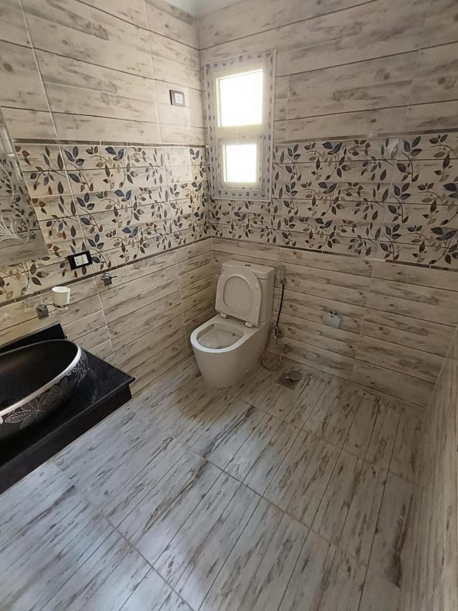 شقة واسعة مريحة بكافة الامكانيات والفرش الحديث في المهندسين قريب من النيل والمتحف وجامعة الدول - image 2