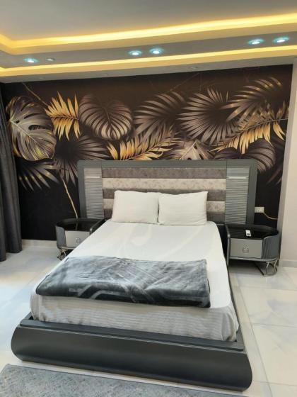 شقة واسعة مريحة بكافة الامكانيات والفرش الحديث في المهندسين قريب من النيل والمتحف وجامعة الدول - image 8