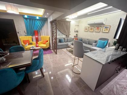 private luxury flat with garden - image 13