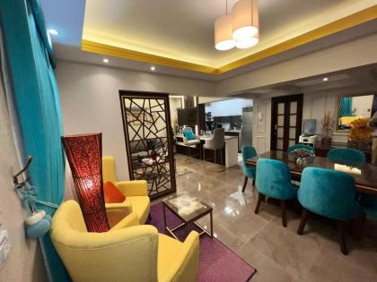 private luxury flat with garden - image 18