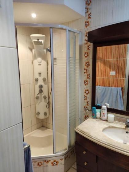 Orange apartment  - image 10