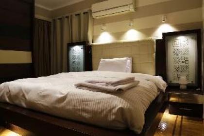 Rosa Black Baccara Suites W/Gym - image 10
