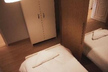 Lisianthus Blossom Hideaway 2BR - image 19