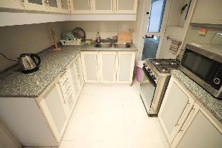 Ivory Petal Bliss 2BR Apt - image 5