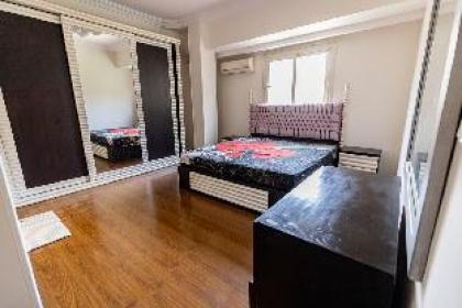 Hibiscus Haven Suite 3BR - image 3