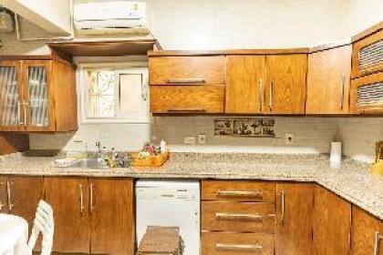 Charlie Brown Classic 3BR - image 15