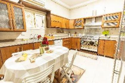 Charlie Brown Classic 3BR - image 17
