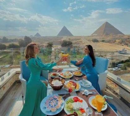 Royal pyramids residential - image 3