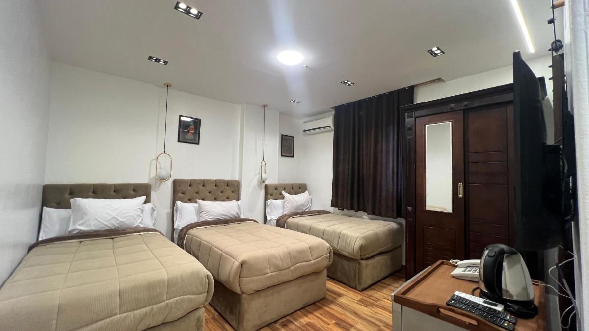 White Pyramids Inn - image 7