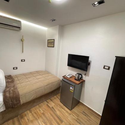 White Pyramids Inn - image 8