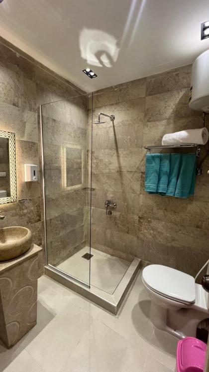 White Pyramids Inn - image 11