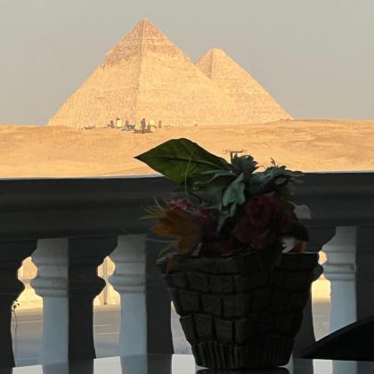 White Pyramids Inn - image 14