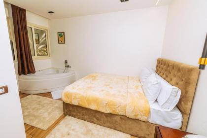 White Pyramids Inn - image 19