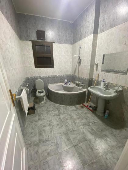 Sina pyrimds view inn - image 20