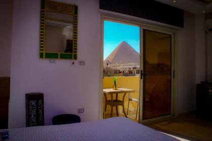 PYRAMIDS HOMELAND INN - image 24