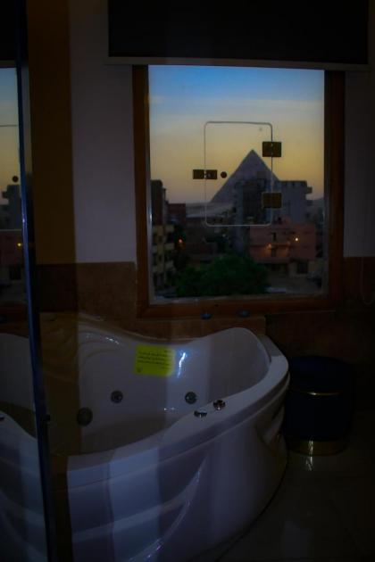 PYRAMIDS HOMELAND INN - image 25