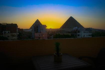 PYRAMIDS HOMELAND INN - image 27