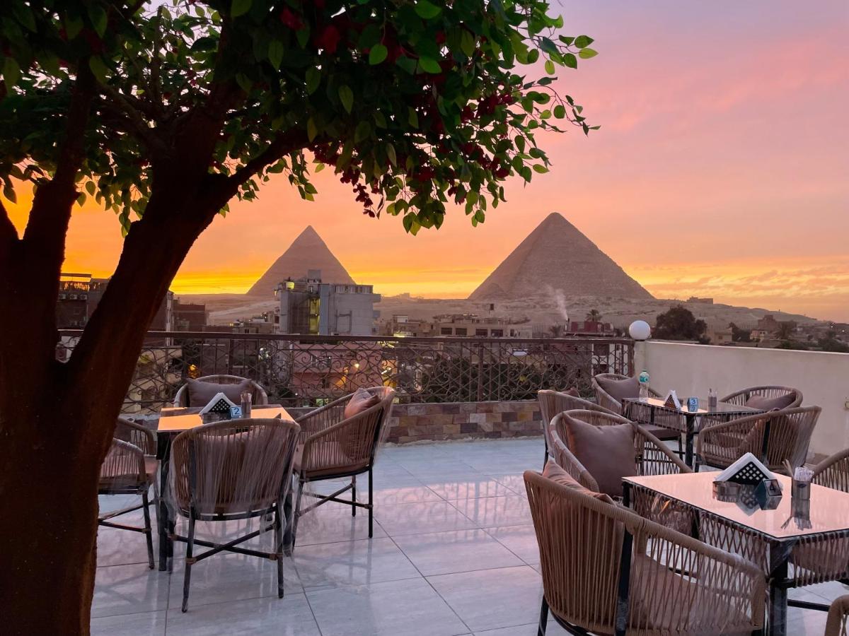 PYRAMIDS HOMELAND INN - image 7