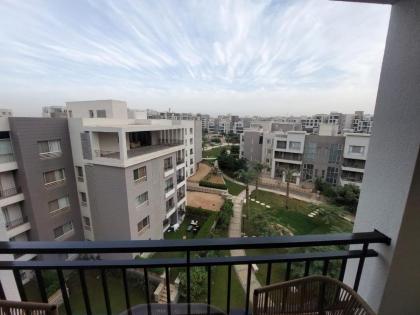 CFC Luxurious 4BR Apartment Remarkable value unbeatable Location - image 18