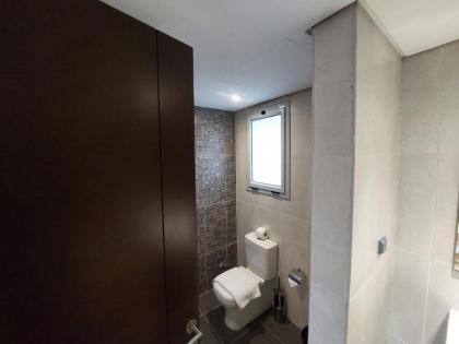 CFC Luxurious 4BR Apartment Remarkable value unbeatable Location - image 3
