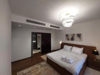 CFC Luxurious 4BR Apartment Remarkable value unbeatable Location - image 30