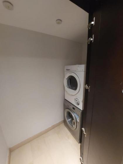 CFC Luxurious 4BR Apartment Remarkable value unbeatable Location - image 5