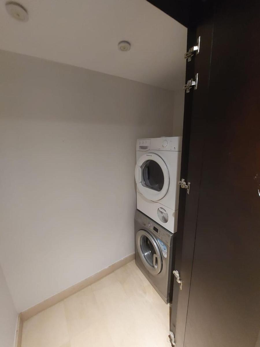 CFC Luxurious 4BR Apartment Remarkable value unbeatable Location - image 5