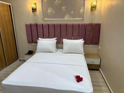 CASTELLO HOTEL - image 11