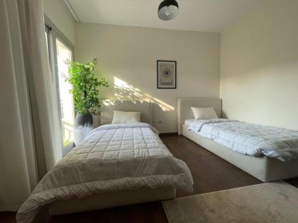 Cairo Festival City Cozy & Modern 3BR Apartment - image 2