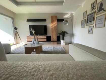 Cairo Festival City Cozy & Modern 3BR Apartment - image 20