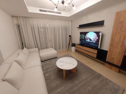 Cairo Festival City Cozy & Modern 3BR Apartment - image 3