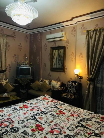 Solly Pyramids Guest House - image 4