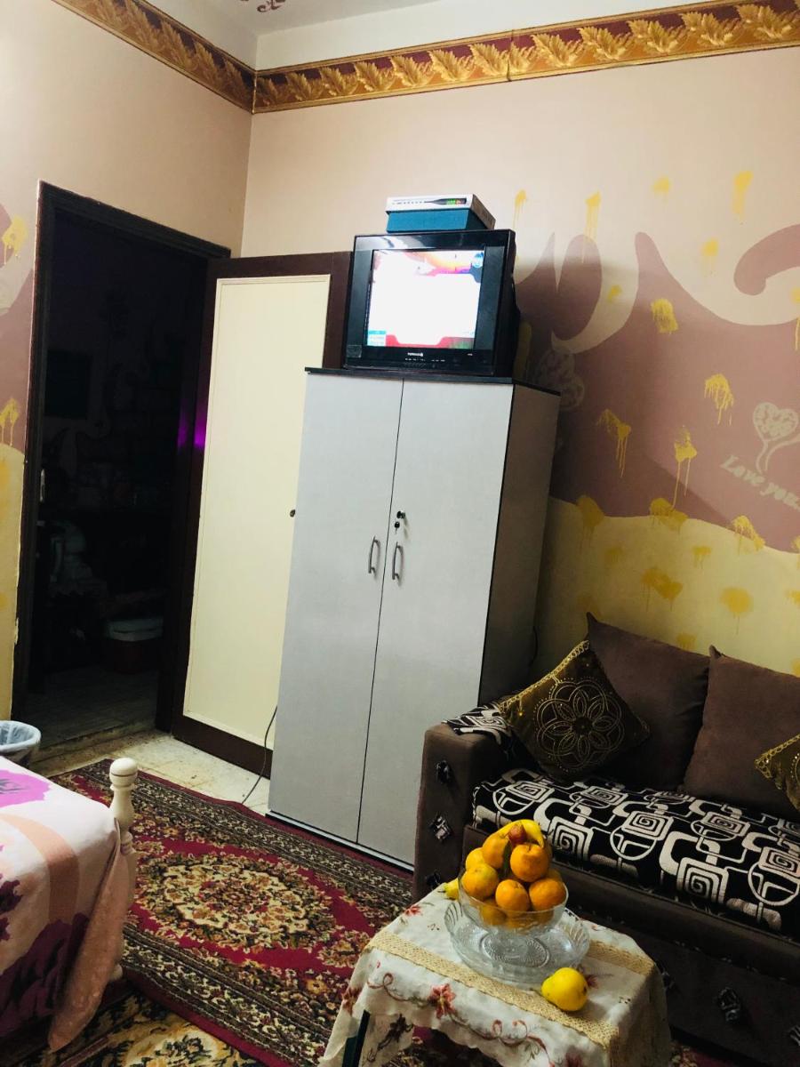 Solly Pyramids Guest House - image 6
