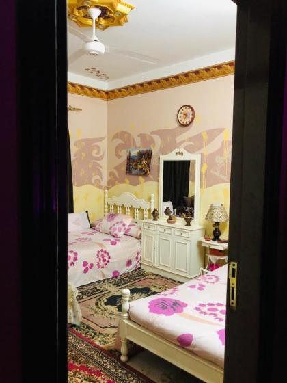 Solly Pyramids Guest House - image 8