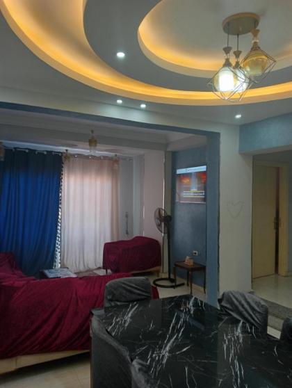 Pyramids apartment - image 2