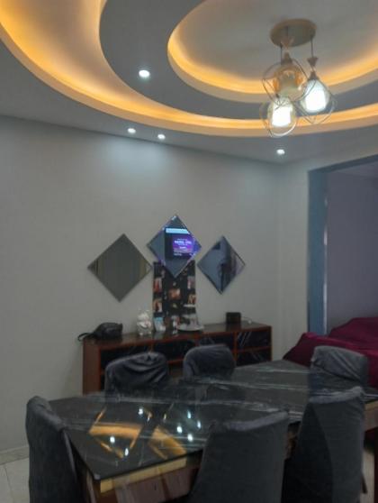 Pyramids apartment - image 3