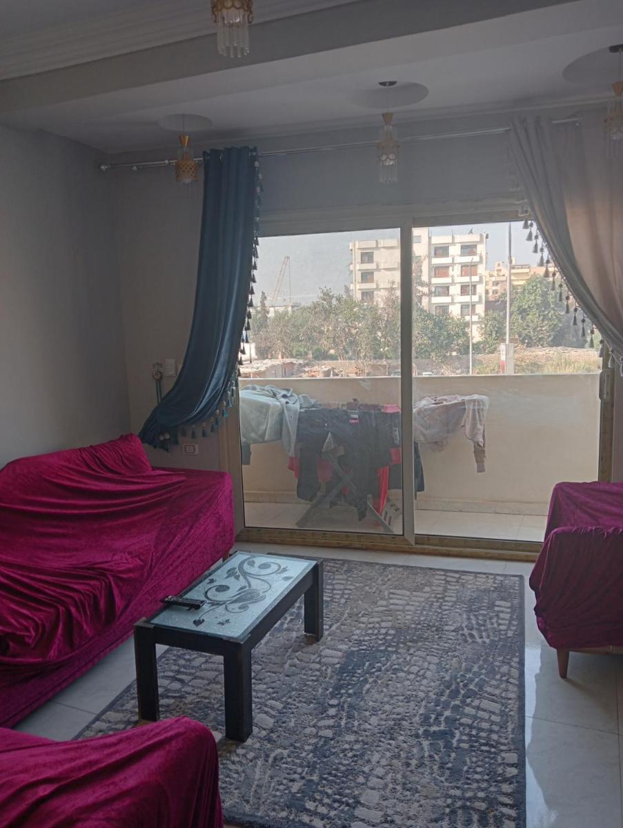 Pyramids apartment - image 4