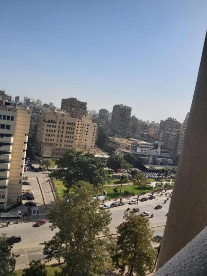 شقه للايجار مفروشه 260 م شارع جامعة الدول العربية الرئيسي المهندسين - image 10