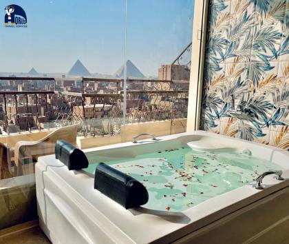 Horus Horizon INN Pyramids View - image 6