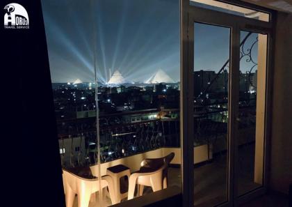 Horus Horizon INN Pyramids View - image 7