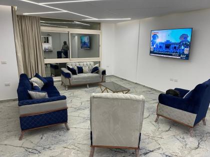 newly furnished flat in taj city compound - image 17