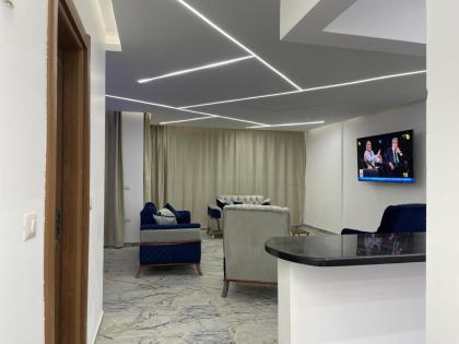 newly furnished flat in taj city compound - image 19
