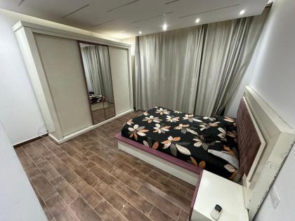 newly furnished flat in taj city compound - image 5
