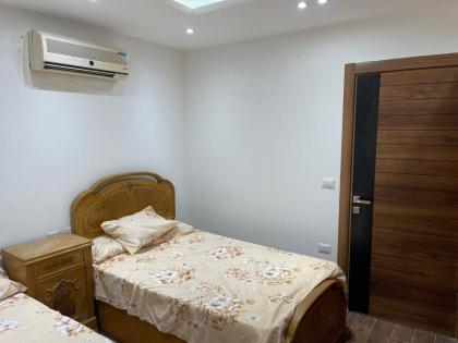 newly furnished flat in taj city compound - image 6