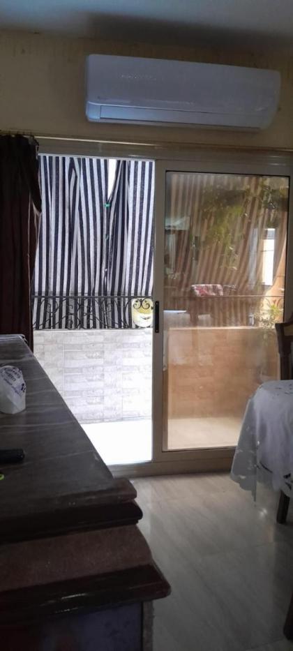 Room in Apartment - image 2