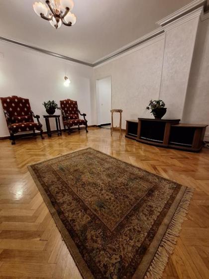 Nasr City Royal 4BR Apartment - image 11