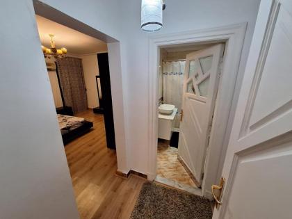 Nasr City Royal 4BR Apartment - image 16